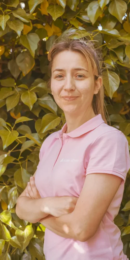 https://babysitterandevents.com/wp-content/uploads/2026/05/Elena-Cabezas4695-540x1080.webp